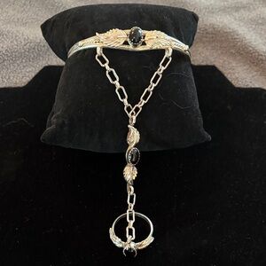 Elegant silver and onyx Hand Chain Bracelet